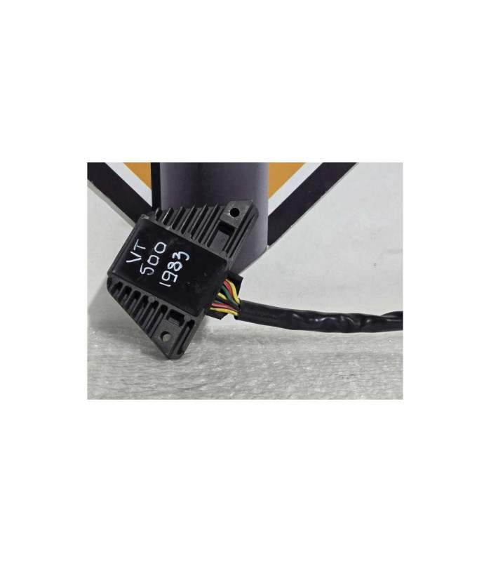 Releu Incarcare Honda Shadow VT 500 PC 08 1983