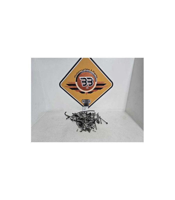 Lot Suruburi Kawasaki Ninja ZX9R 1999