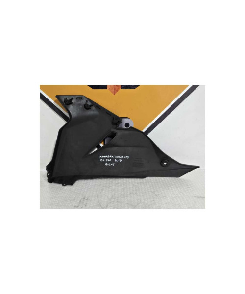 Carena Inferioara Dreapta Kawasaki Ninja 125 BX125A 2019