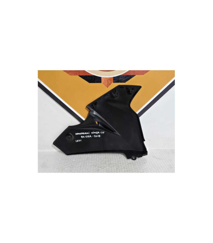 Carena Inferioara Stanga Kawasaki Ninja 125 BX125A 2019