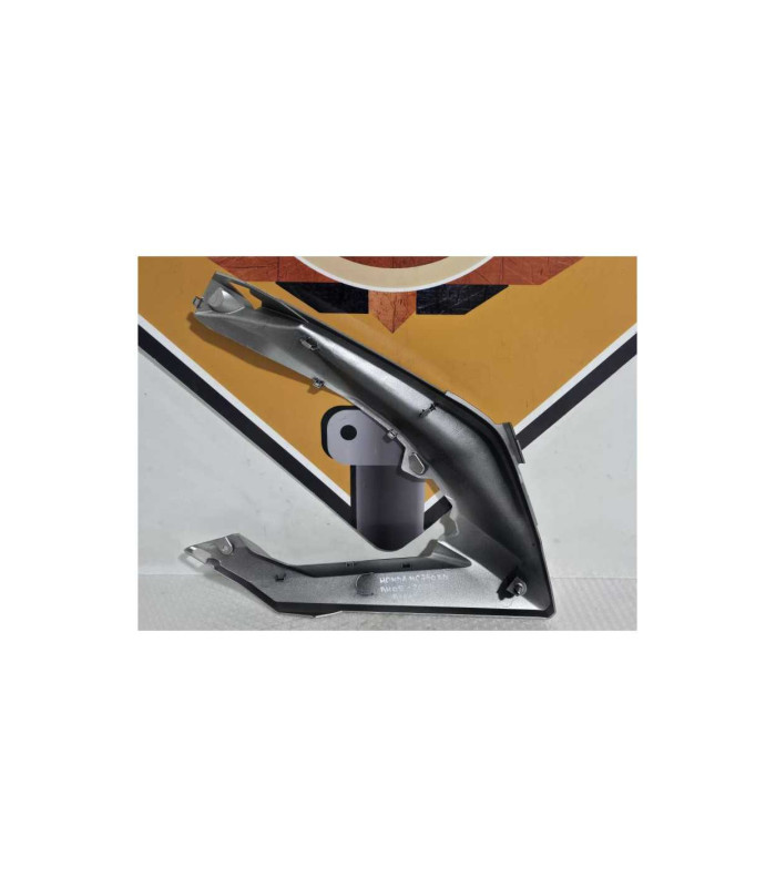 Carena Dreapta Mijloc Honda NC 750XD RH09 DCT 2024